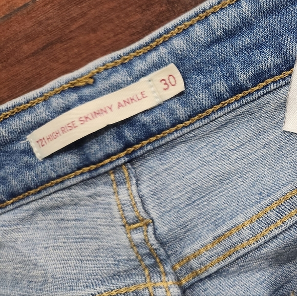 Levis Button Front 721 High Rise Ankle Skinny Women's Jeans - Picture 7 of 12